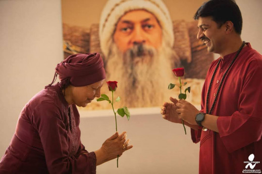 Mystic Rose - Ma Neelam and Swami Naman